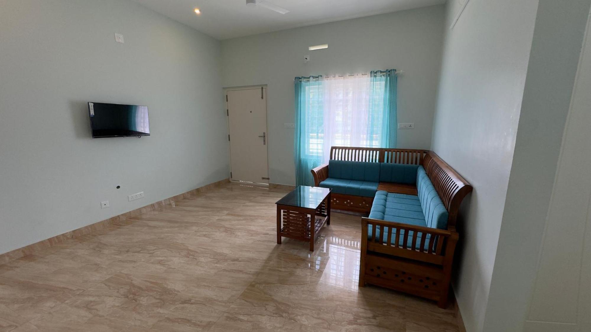 The Karlyle Homestay Vaduvanchal Exterior photo